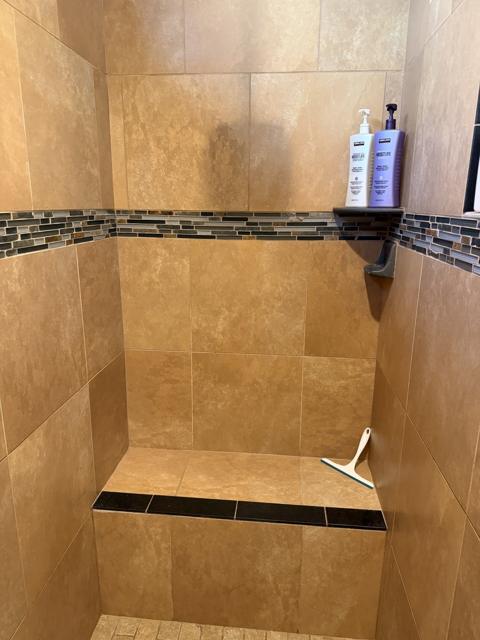 Full bathroom at the casita