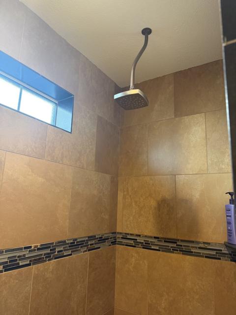 Full bathroom: New fixtures including rainwater shower head.