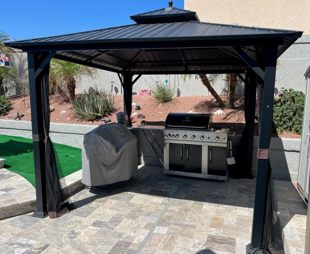 Patio: You are welcome to grill up something yummy for dinner!